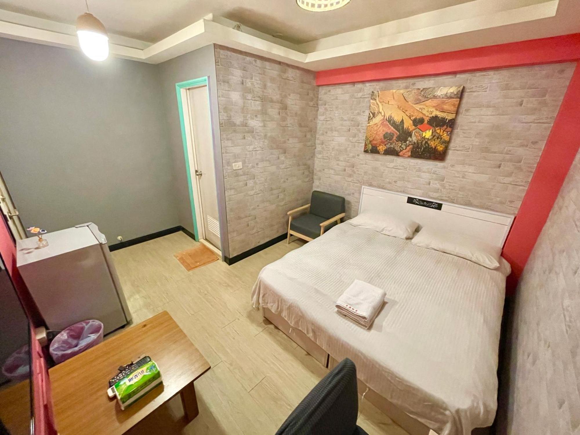 Fengchia Oslo Hotel ไถจง ภายนอก รูปภาพ