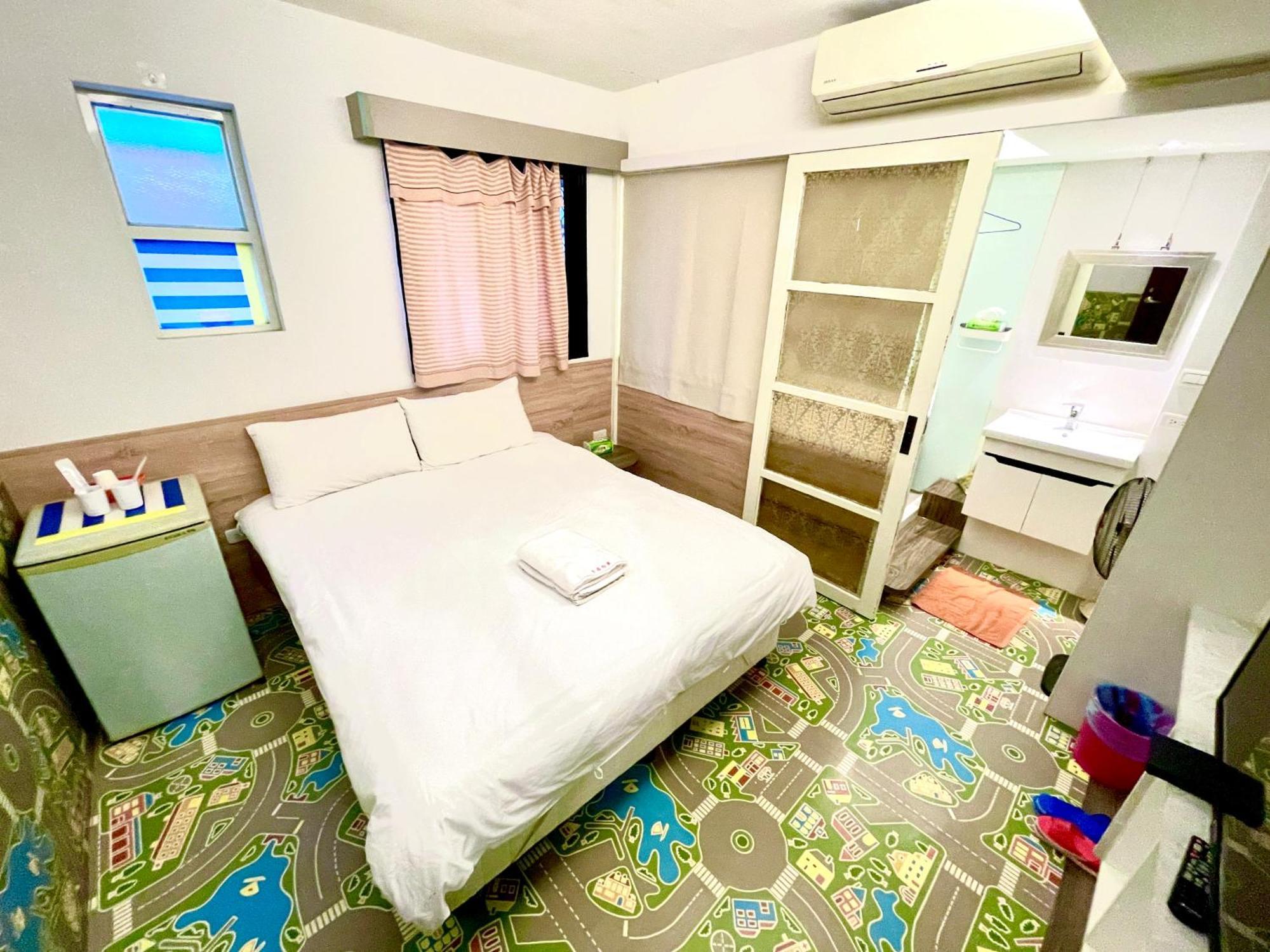 Fengchia Oslo Hotel ไถจง ภายนอก รูปภาพ