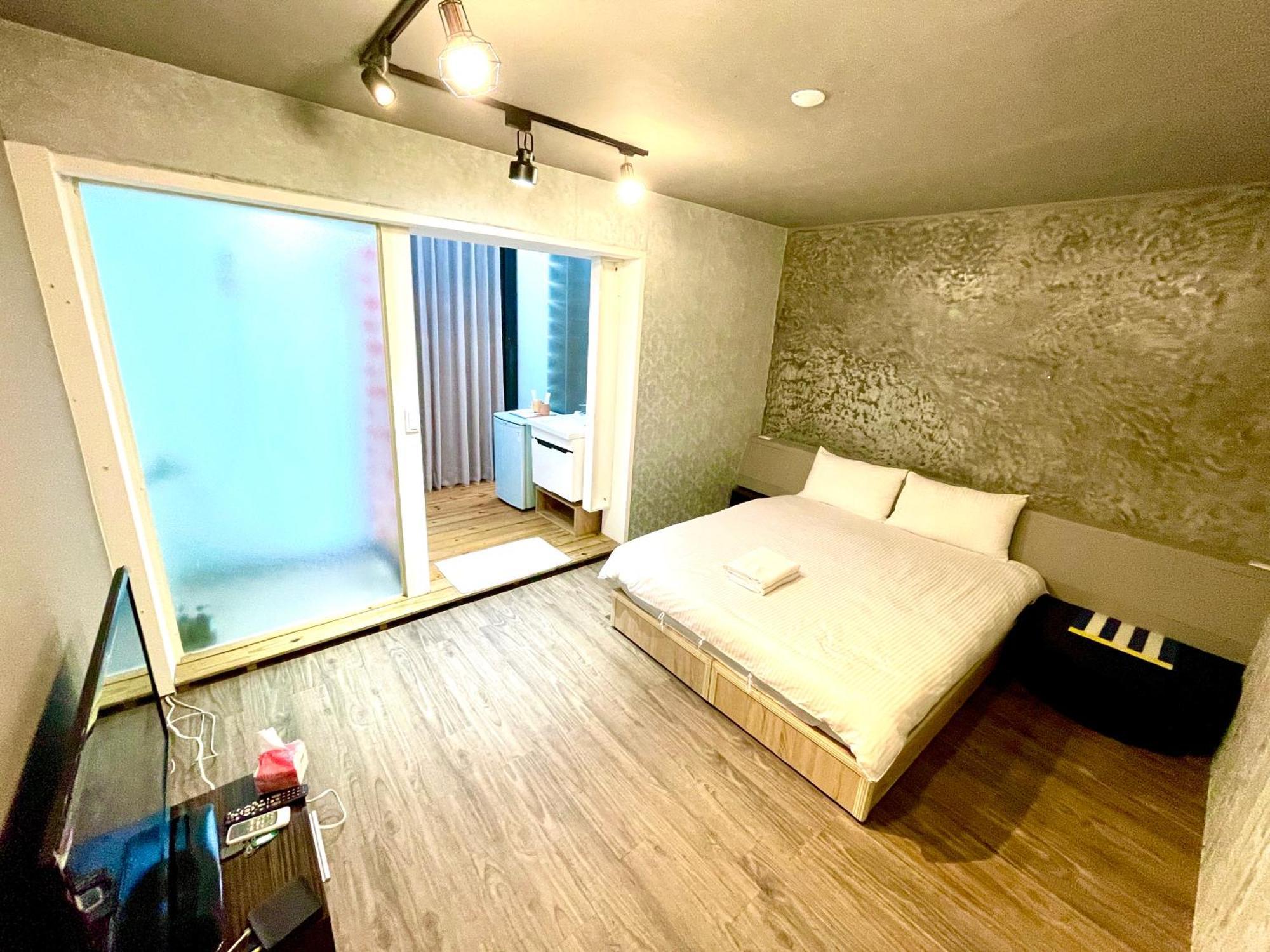 Fengchia Oslo Hotel ไถจง ภายนอก รูปภาพ