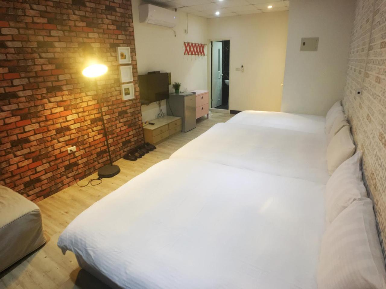 Fengchia Oslo Hotel ไถจง ภายนอก รูปภาพ